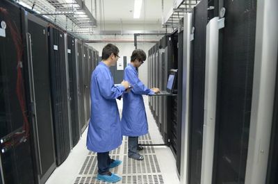 礼赞科技创新 计算机信息科技领域的技术开发